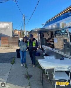 1988 P30 All-purpose Food Truck Diamond Plated Aluminum Flooring California for Sale