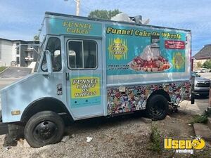 1988 P30 All-purpose Food Truck Exterior Customer Counter Kansas Diesel Engine for Sale