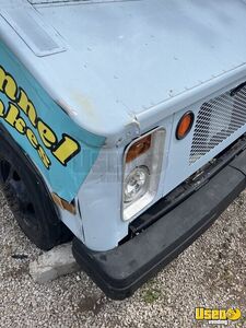 1988 P30 All-purpose Food Truck Exterior Lighting Kansas Diesel Engine for Sale