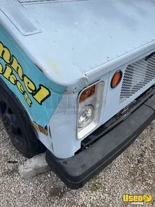 1988 P30 All-purpose Food Truck Exterior Lighting Kansas Diesel Engine for Sale