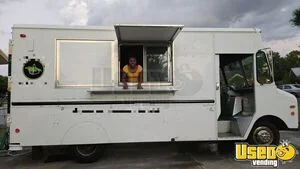 1988 P30 All-purpose Food Truck Florida Gas Engine for Sale