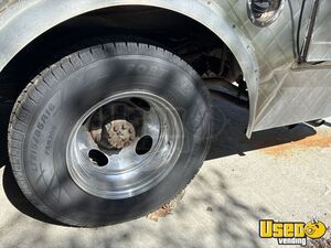 1988 P30 All-purpose Food Truck Hand-washing Sink California Gas Engine for Sale