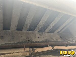 1988 P30 All-purpose Food Truck Interior Lighting Kansas Diesel Engine for Sale