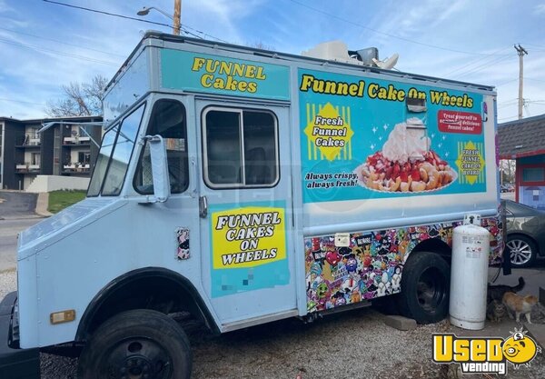 1988 P30 All-purpose Food Truck Kansas Diesel Engine for Sale