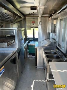 1988 P30 All-purpose Food Truck Prep Station Cooler Virginia Diesel Engine for Sale