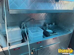 1988 P30 All-purpose Food Truck Refrigerator Washington Gas Engine for Sale