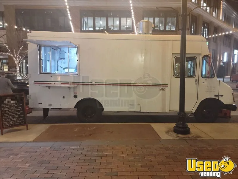 1988 P30 All-purpose Food Truck Tennessee for Sale
