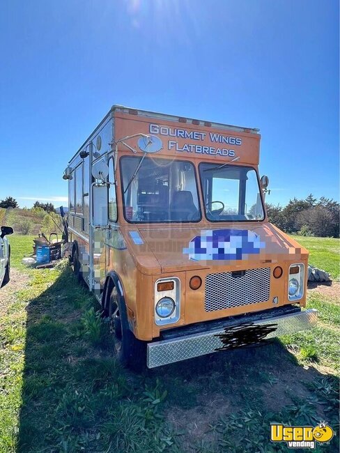 1988 P30 All-purpose Food Truck Virginia Diesel Engine for Sale