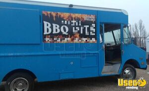 1988 P30 Barbecue Food Truck Barbecue Food Truck Insulated Walls Wyoming Gas Engine for Sale