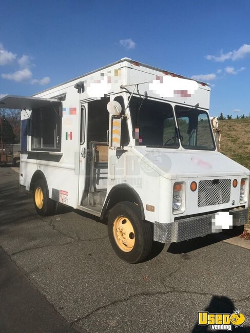 1988 P30 Kitchen Food Truck All-purpose Food Truck Virginia Diesel Engine for Sale