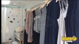 1988 P30 Mobile Boutique Interior Lighting California for Sale