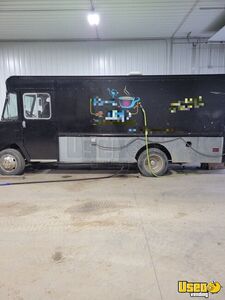 1988 P30 Mobile Coffee Truck Coffee & Beverage Truck Reach-in Upright Cooler South Dakota Gas Engine for Sale