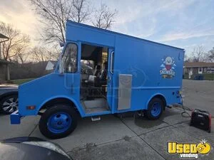 1988 P30 Snowball Truck Concession Window Ohio Diesel Engine for Sale