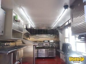 1988 P30 Step Van Kitchen Food Truck All-purpose Food Truck Diamond Plated Aluminum Flooring Colorado Gas Engine for Sale