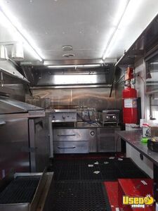 1988 P30 Step Van Kitchen Food Truck All-purpose Food Truck Exterior Customer Counter Colorado Gas Engine for Sale