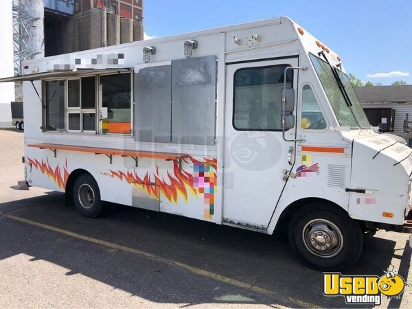 1988 P30 Step Van Kitchen Food Truck All-purpose Food Truck Minnesota Gas Engine for Sale