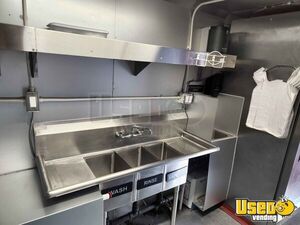 1988 P30 Step Van Kitchen Food Truck All-purpose Food Truck Stovetop Nevada Gas Engine for Sale