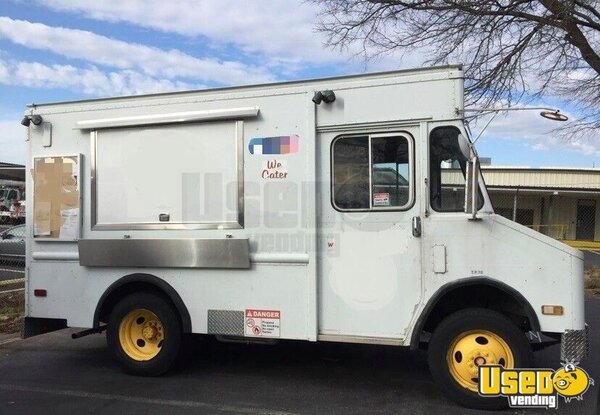 1988 P30 Step Van Kitchen Food Truck All-purpose Food Truck Virginia Diesel Engine for Sale