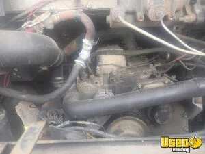 1988 P35 Barbecue Food Truck 18 Nebraska Diesel Engine for Sale
