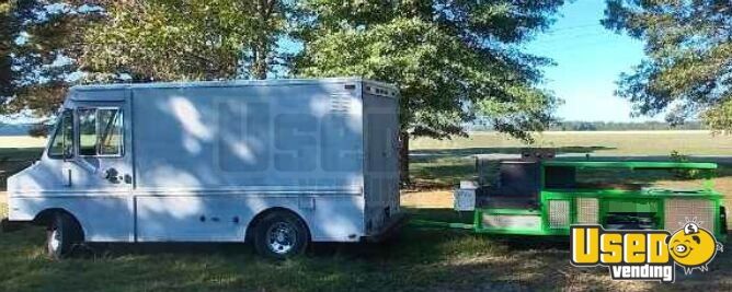 1988 P35 Barbecue Food Truck Nebraska Diesel Engine for Sale