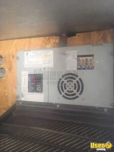 1988 P35 Barbecue Food Truck Triple Sink Nebraska Diesel Engine for Sale