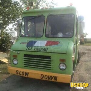 1988 Step Van Ice Cream Truck Ice Cream Truck Concession Window Alberta Diesel Engine for Sale