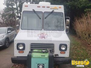 1988 Step Van Kitchen Food Truck All-purpose Food Truck Air Conditioning North Carolina Gas Engine for Sale