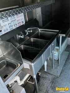 1988 Step Van Kitchen Food Truck All-purpose Food Truck Stainless Steel Wall Covers Florida Gas Engine for Sale