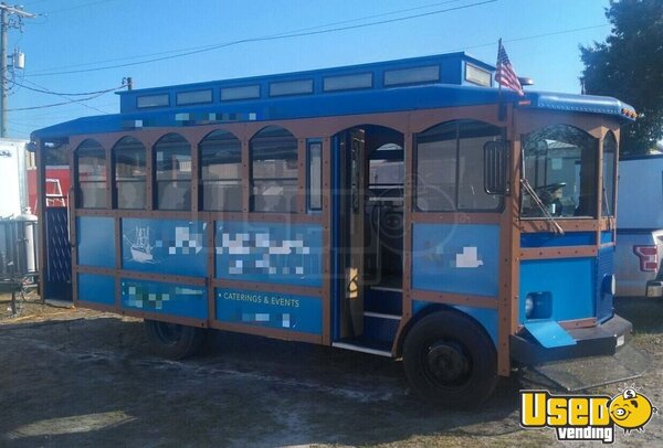 1988 Trolley Kitchen Food Truck All-purpose Food Truck Florida Diesel Engine for Sale