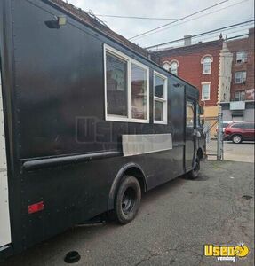 1989 C30 All-purpose Food Truck Concession Window New Jersey Gas Engine for Sale