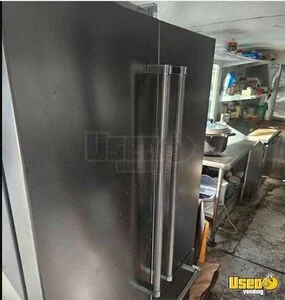 1989 C30 All-purpose Food Truck Upright Freezer New Jersey Gas Engine for Sale