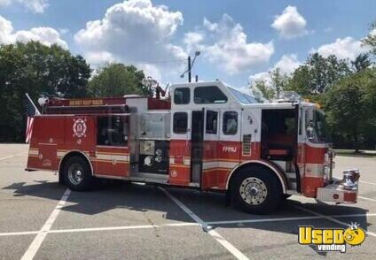 1989 Fire Engine Party / Gaming Truck Party / Gaming Trailer New Jersey Diesel Engine for Sale