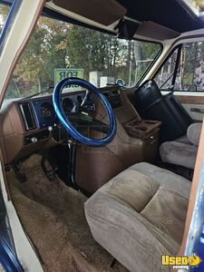 1989 G30 Coffee & Beverage Truck Triple Sink Tennessee Gas Engine for Sale