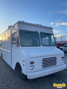 TURNKEY - Chevrolet Grumman Food Truck with Pro-Fire Suppression for Sale in Arizona!