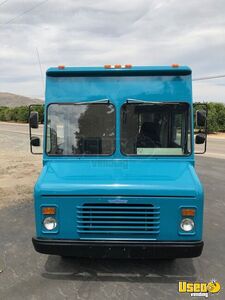 1989 Grumman Olsen Step Van Mobile Boutique Awning California Gas Engine for Sale