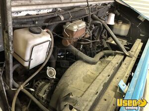 1989 Grumman Olsen Step Van Mobile Boutique Truck Gas Engine California Gas Engine for Sale