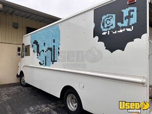 1989 Grumman Olson Step Van Mobile Boutique Truck Mobile Boutique 23 Florida Diesel Engine for Sale