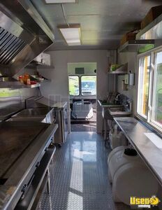 1989 Kitchen Food Truck All-purpose Food Truck Flatgrill Kentucky Gas Engine for Sale