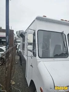 1989 P- Series All-purpose Food Truck Propane Tank New Jersey Gas Engine for Sale