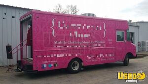 1989 P- Series Mobile Boutique Insulated Walls North Carolina Gas Engine for Sale