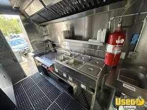 1989 P30 All-purpose Food Truck Diamond Plated Aluminum Flooring Connecticut Gas Engine for Sale