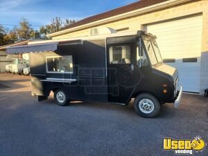 1989 P30 All-purpose Food Truck Pennsylvania Gas Engine for Sale
