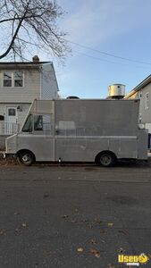 1989 P30 All-purpose Food Truck Spare Tire Connecticut Gas Engine for Sale