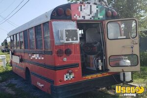 1989 P30 Food Truck All-purpose Food Truck Concession Window Florida Gas Engine for Sale