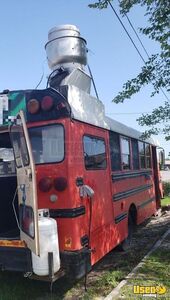1989 P30 Food Truck All-purpose Food Truck Exterior Customer Counter Florida Gas Engine for Sale