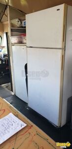 1989 P30 Food Truck All-purpose Food Truck Exterior Lighting Florida Gas Engine for Sale