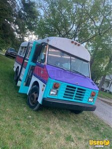 1989 P30 Ice Cream Truck Ice Cream Truck Deep Freezer Michigan for Sale
