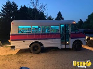 1989 P30 Ice Cream Truck Ice Cream Truck Generator Michigan for Sale