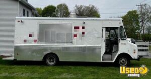 1989 P30 Kitchen Food Truck All-purpose Food Truck Massachusetts for Sale