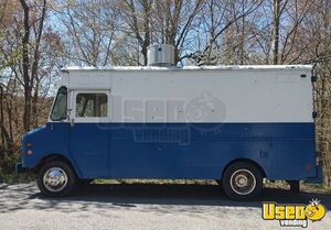 Renovated - Chevrolet P30 Street Food Truck with 2021 Kitchen Build-Out for Sale in New York!